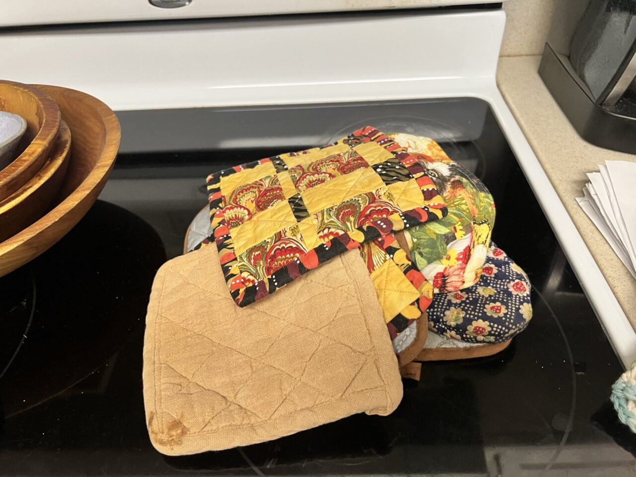 Potholders and oven mitts