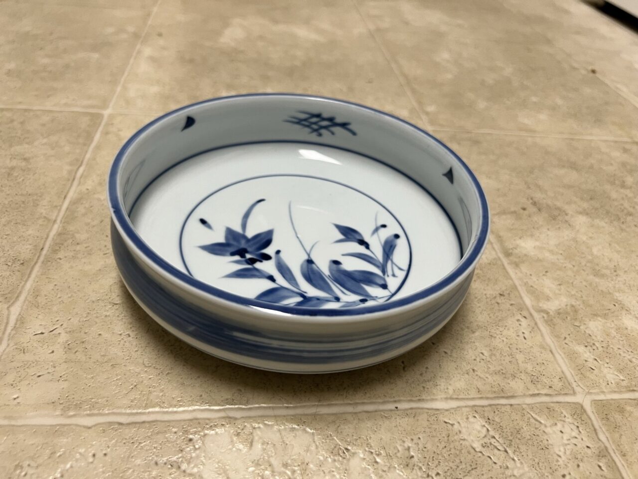 Blue and white flower bowl - useful for narcissus bulbs
