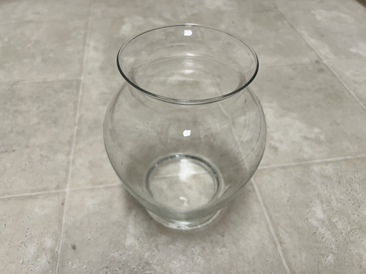 Glass bubble vase