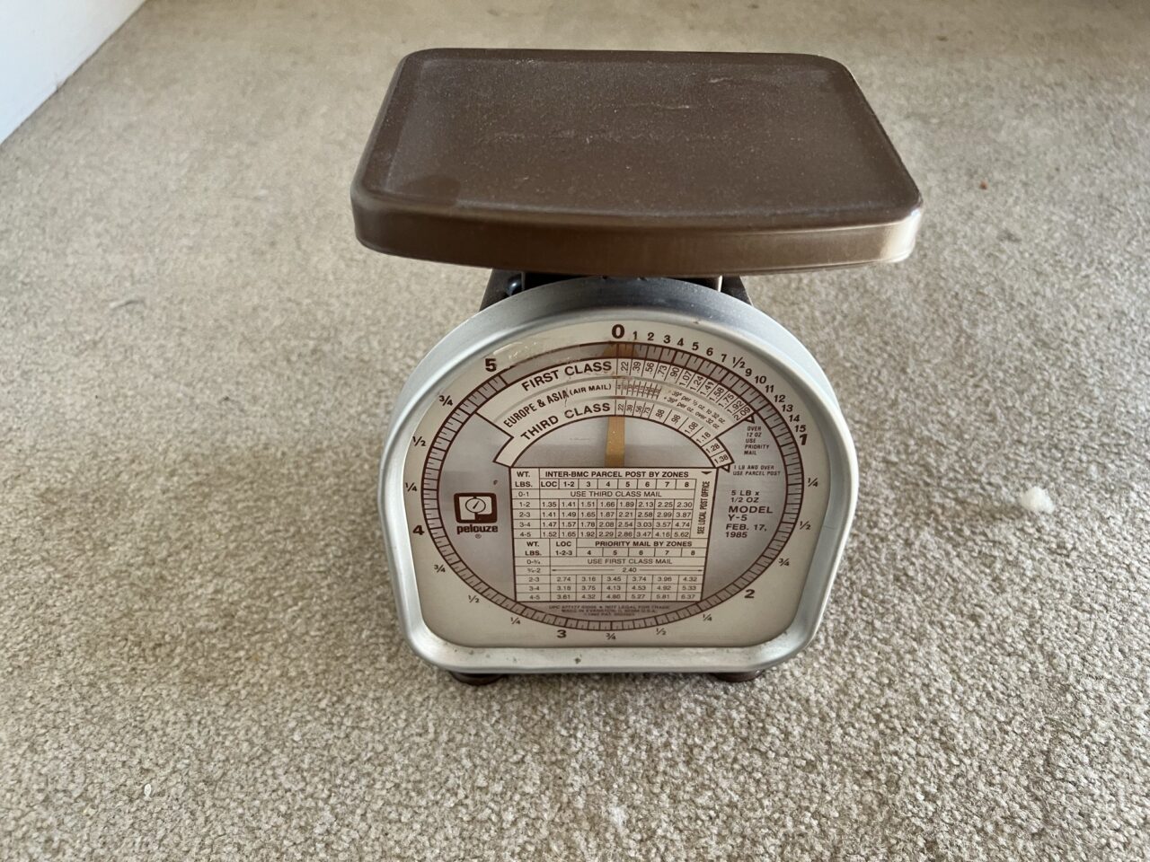 Postal scale