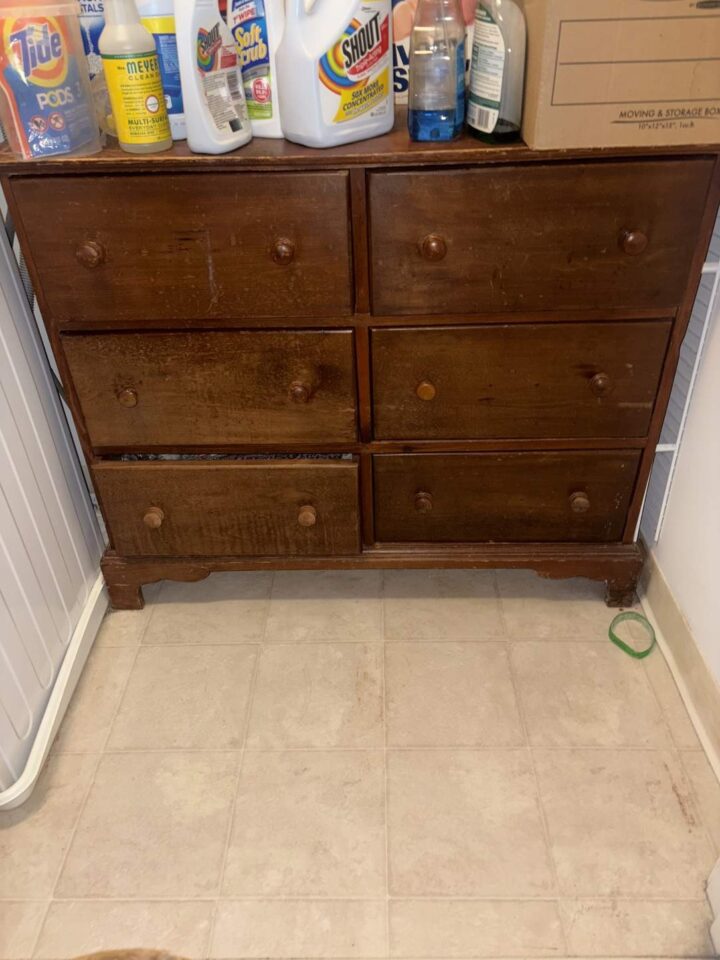Wooden chest of drawers